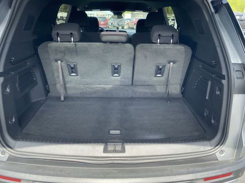 Used 2024 Chevrolet Traverse LT w/ Trailering Package image 23