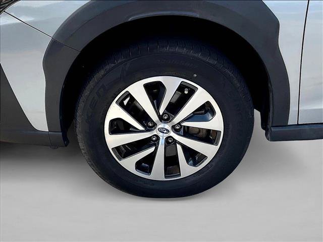 Used 2023 Subaru Outback Premium AWD/4WD image 8