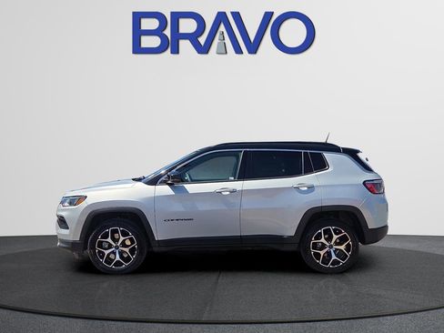 Used 2025 Jeep Compass Limited AWD/4WD image 6