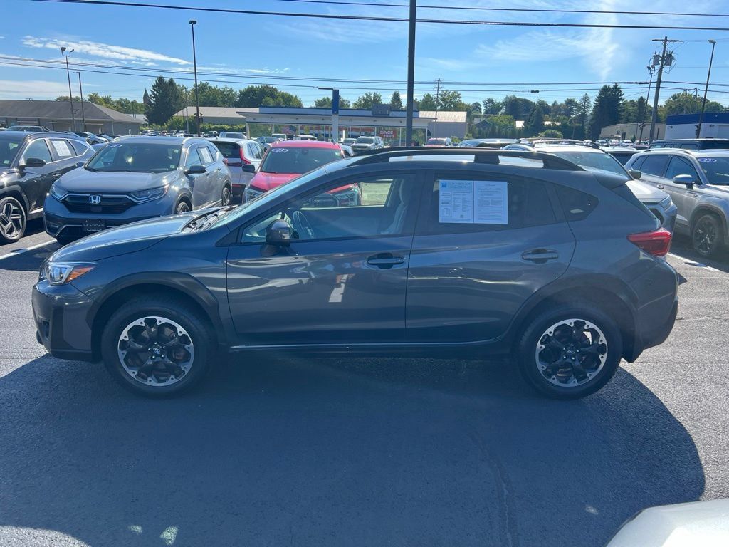 Used 2023 Subaru Crosstrek 2.0i Premium AWD/4WD image 2