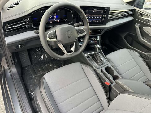 New 2026 Volkswagen Jetta SE image 10