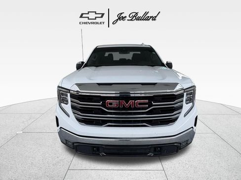 Used 2024 GMC Sierra 1500 SLT RWD image 3
