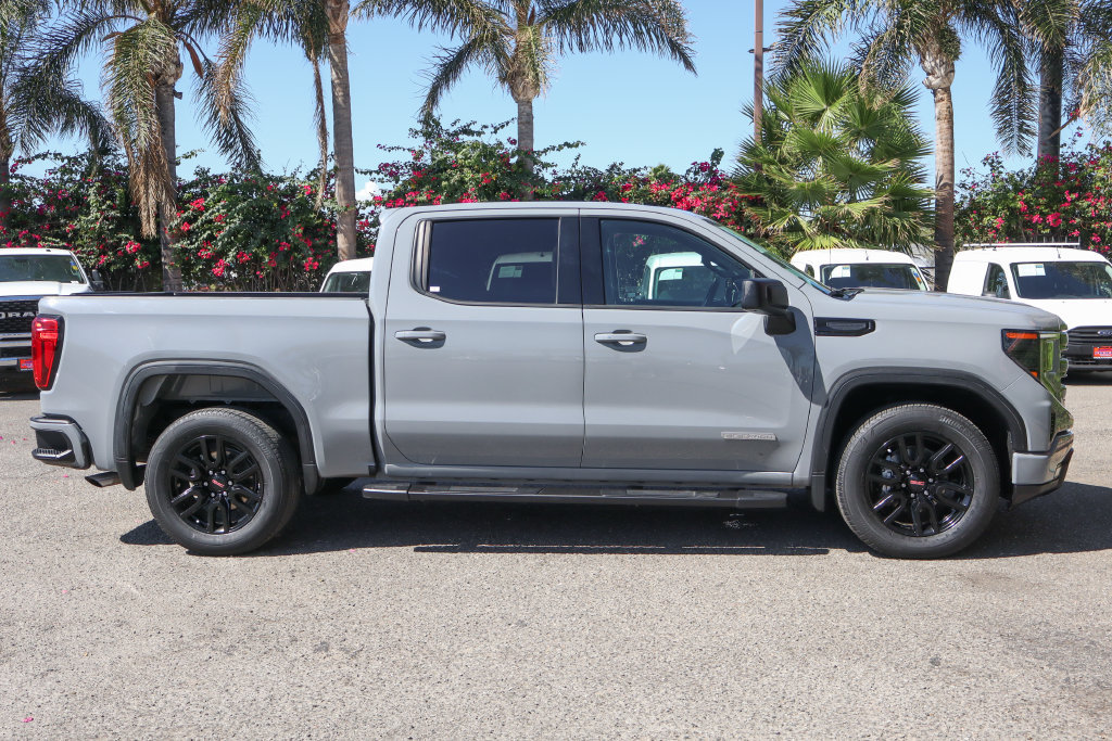 Used 2024 GMC Sierra 1500 Elevation w/ LPO, Elevation Black Package RWD image 9