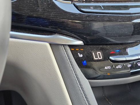 Used 2024 Cadillac XT6 Premium Luxury w/ Technology Package AWD/4WD image 28