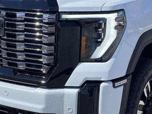 New 2026 GMC Sierra 2500 Denali Ultimate image 12