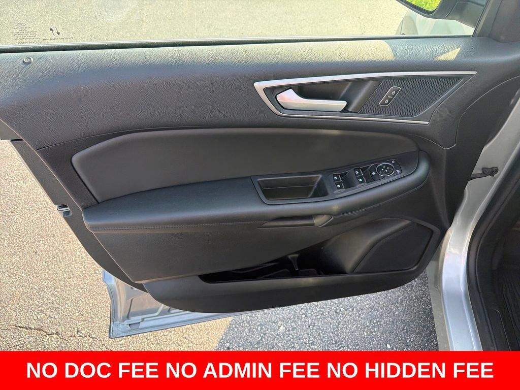 Used 2024 Ford Edge SEL AWD/4WD image 12