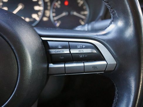 Used 2020 MAZDA MAZDA3 Select image 40