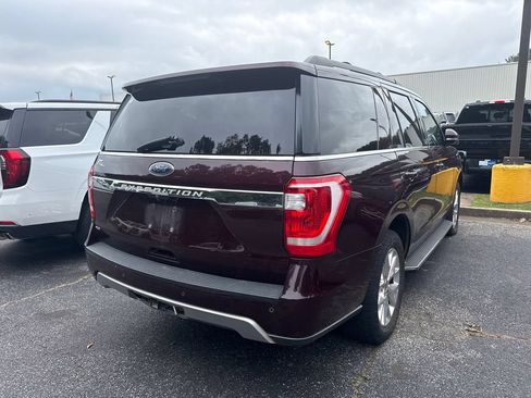 Used 2021 Ford Expedition XLT AWD/4WD image 16