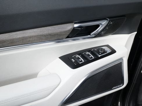 Used 2021 Kia Telluride SX w/ SX Prestige Package image 4