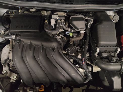 Used 2019 Nissan Versa S Plus FWD image 30