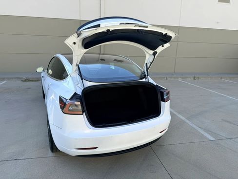 Used 2019 Tesla Model 3 Standard Range Plus RWD image 14