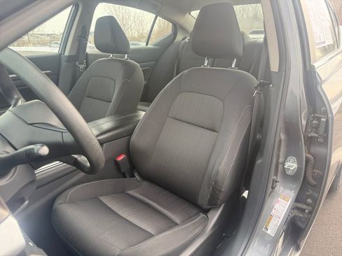 Used 2023 Nissan Altima 2.5 SV FWD image 16