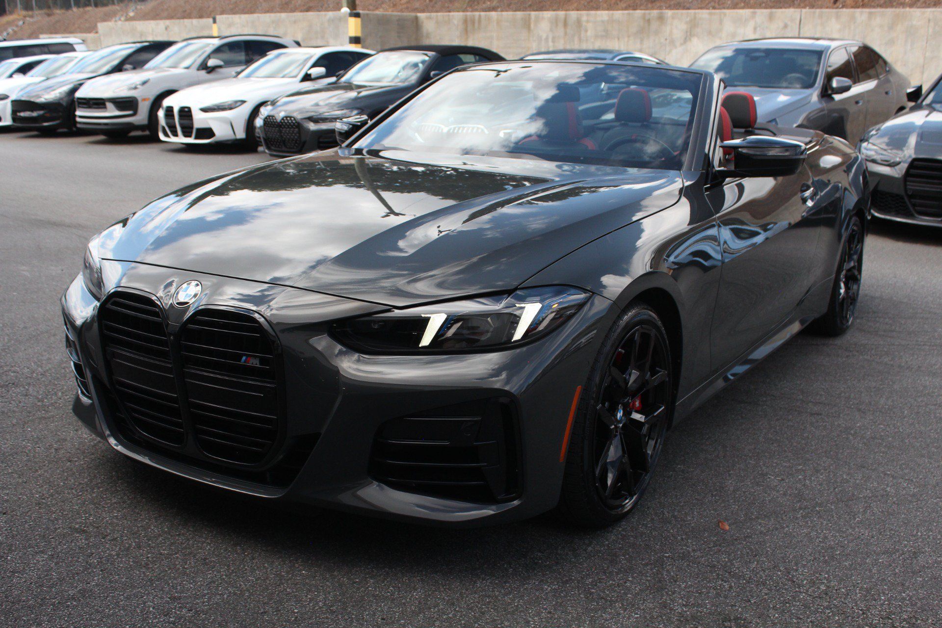 Used 2026 BMW M440i Convertible w/ Premium Package RWD image 6