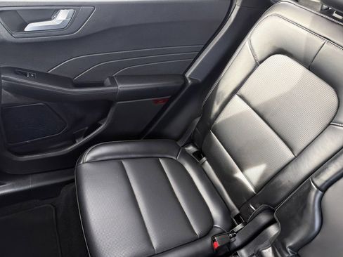 Used 2024 Ford Escape Platinum image 12