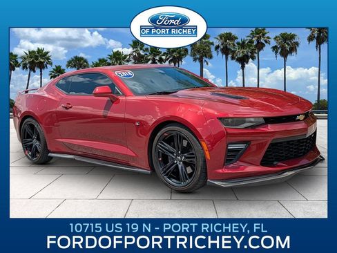 Used 2018 Chevrolet Camaro SS RWD image 1