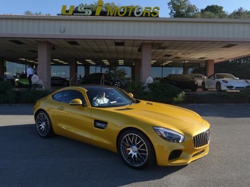 Used 2017 Mercedes-Benz AMG GT Coupe image 1