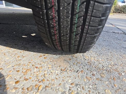 Used 2023 Subaru Forester Premium image 42