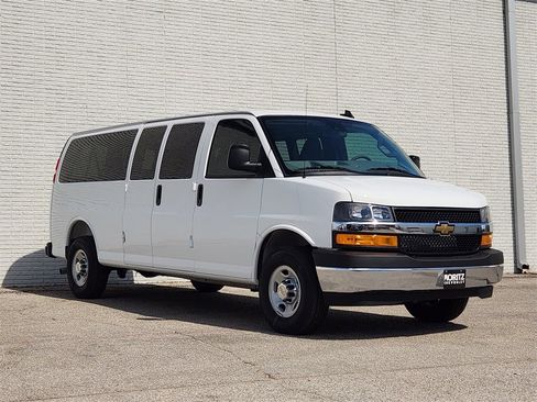 New 2025 Chevrolet Express 3500 LT w/ LT Preferred Equipment Group image 2