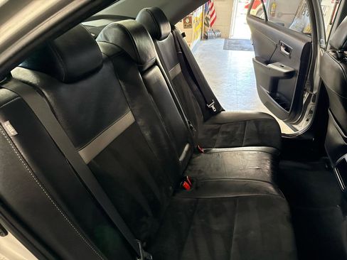 Used 2012 Toyota Camry SE w/ Leather Pkg FWD image 54