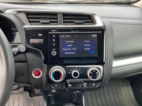 Used 2018 Honda Fit EX image 21