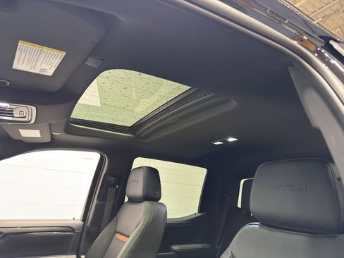 Used 2025 GMC Sierra 1500 AT4 w/ AT4 Premium Package image 42