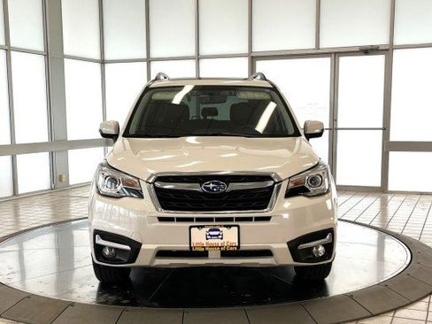 Used 2017 Subaru Forester 2.5i Touring image 2