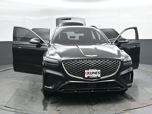 Used 2023 Genesis GV70 3.5T Sport w/ Sport Prestige Package image 49