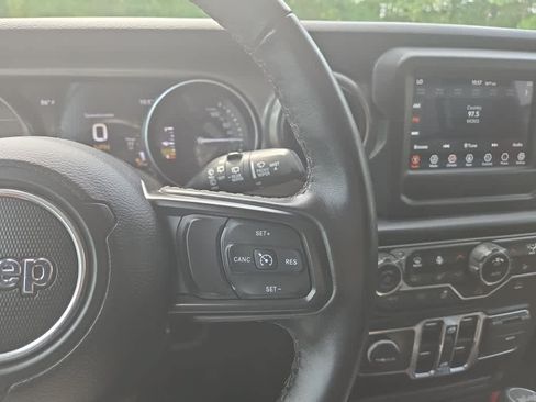 Used 2023 Jeep Wrangler Unlimited w/ Cold Weather Group AWD/4WD image 24