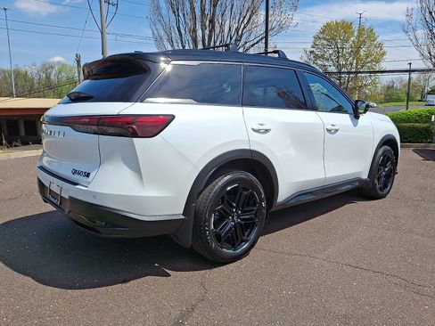 Certified 2026 INFINITI QX60 Sport w/ Dark Cargo Package image 6