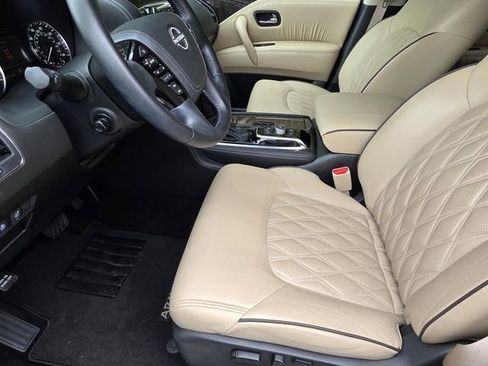 Used 2024 Nissan Armada Platinum w/ Captain's Chairs Package AWD/4WD image 6