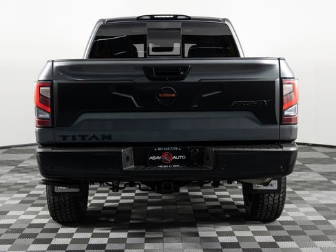 Used 2021 Nissan Titan PRO-4X w/ Pro-4x Convenience Package image 6
