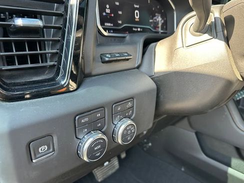 Used 2025 GMC Sierra 2500 AT4 w/ AT4 Premium Plus Package image 15