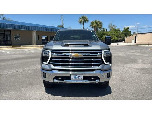 Used 2024 Chevrolet Silverado 2500 LTZ AWD/4WD image 8