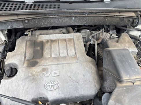 Used 2016 Toyota Highlander XLE FWD image 10