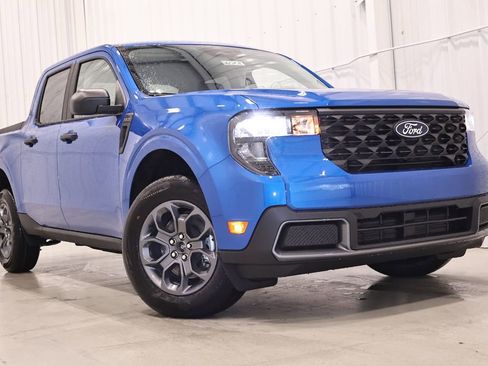 New 2026 Ford Maverick XLT FWD image 32