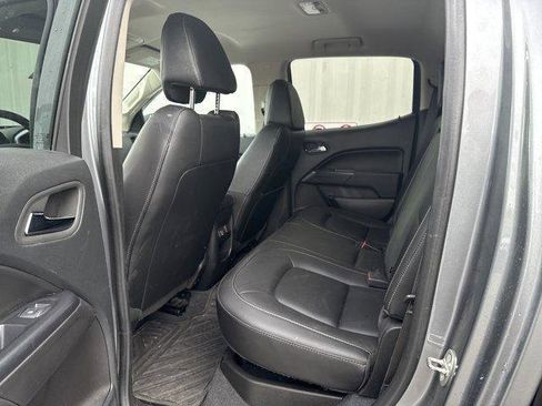 Used 2022 Chevrolet Colorado LT w/ Luxury Package image 18