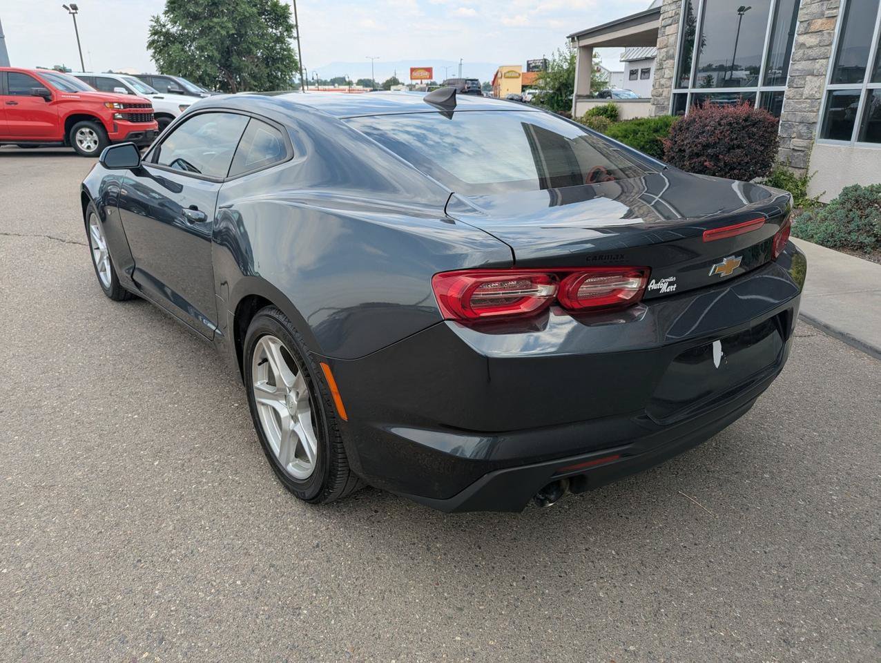 Used 2020 Chevrolet Camaro LT RWD image 3