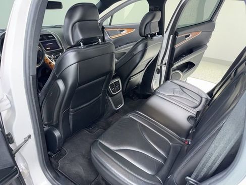 Used 2017 Lincoln MKX Select w/ Select Plus Package image 25