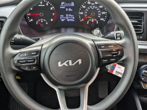 Used 2023 Kia Rio S image 12