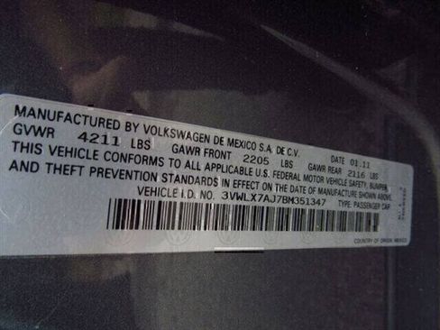 Used 2011 Volkswagen Jetta SEL FWD image 18