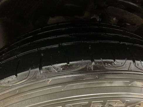 Used 2019 Jeep Cherokee Latitude w/ Popular Appearance Group image 30