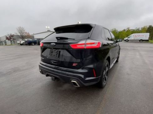 Certified 2020 Ford Edge ST w/ Cold Weather Package AWD/4WD image 9