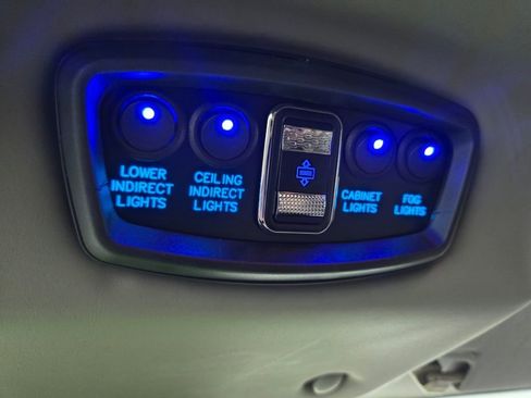 New 2024 GMC Savana 2500 image 37