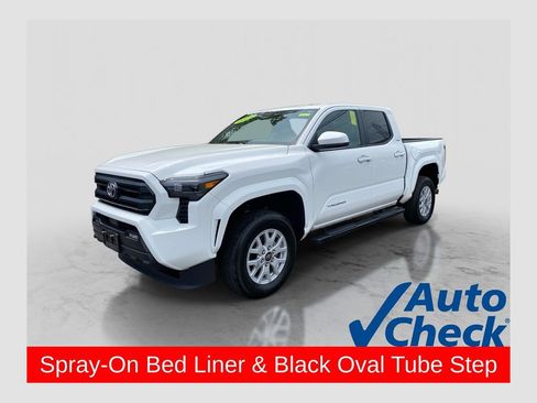 Used 2025 Toyota Tacoma SR5 AWD/4WD image 1