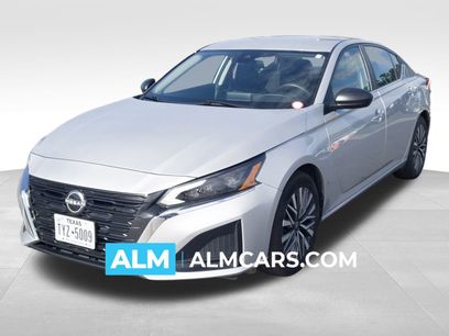 Used 2024 Nissan Altima 2.5 SV