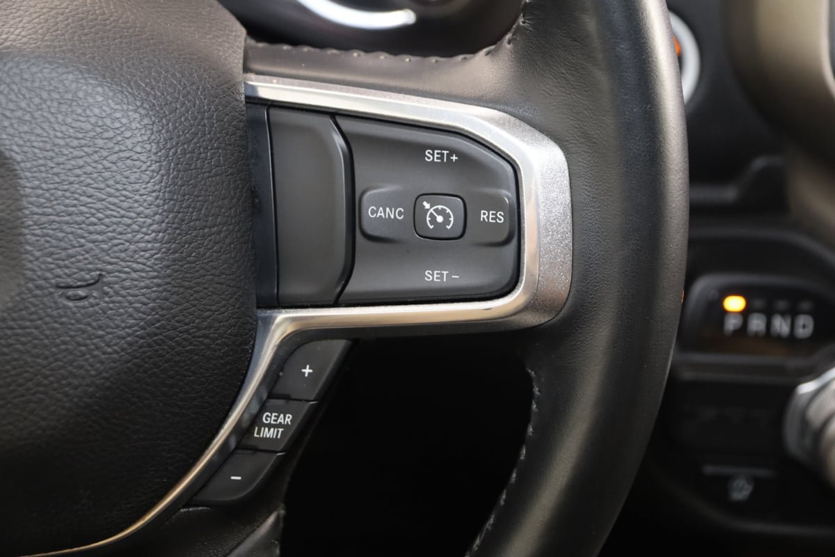 Used 2022 RAM 1500 Laramie RWD image 32
