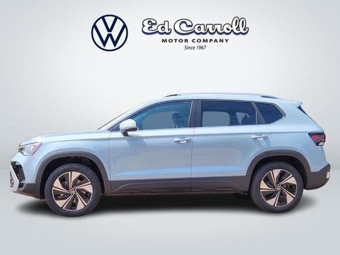 New 2025 Volkswagen Taos SE image 5