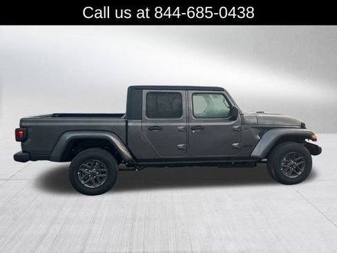 New 2026 Jeep Gladiator Sport AWD/4WD image 4