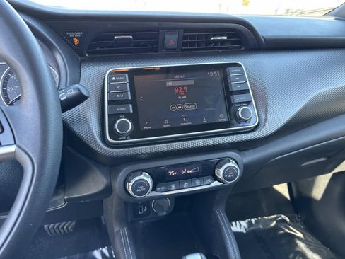 Used 2020 Nissan Kicks SV FWD image 50