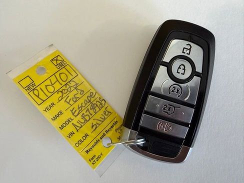 Used 2022 Ford Escape SEL image 44